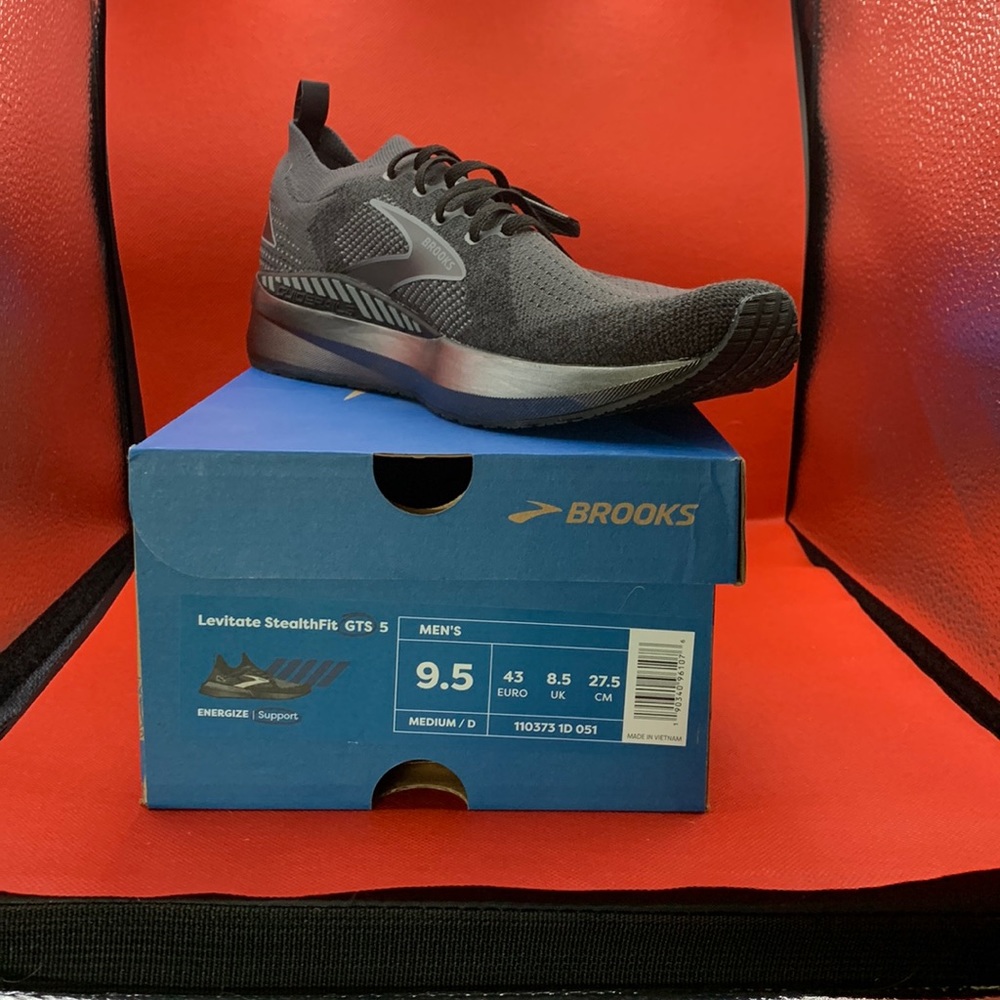 Brand new Brooks